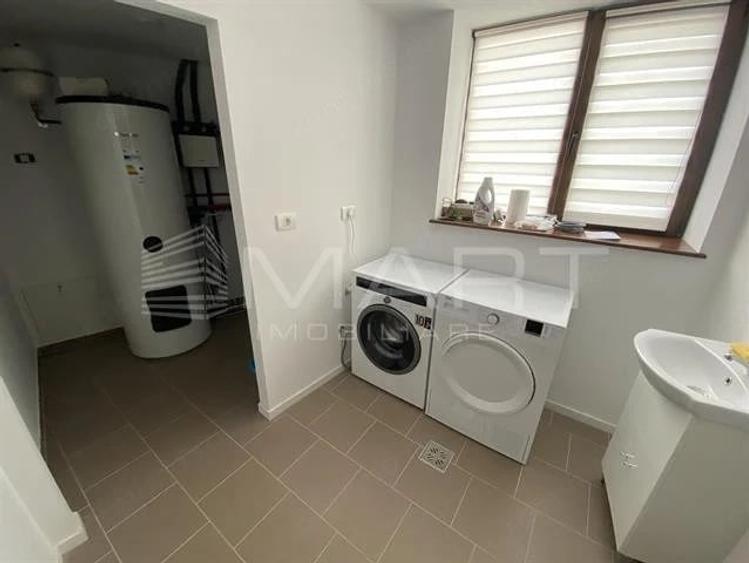 Casă cu 5 camere cu Teren 1500 Mp în Central