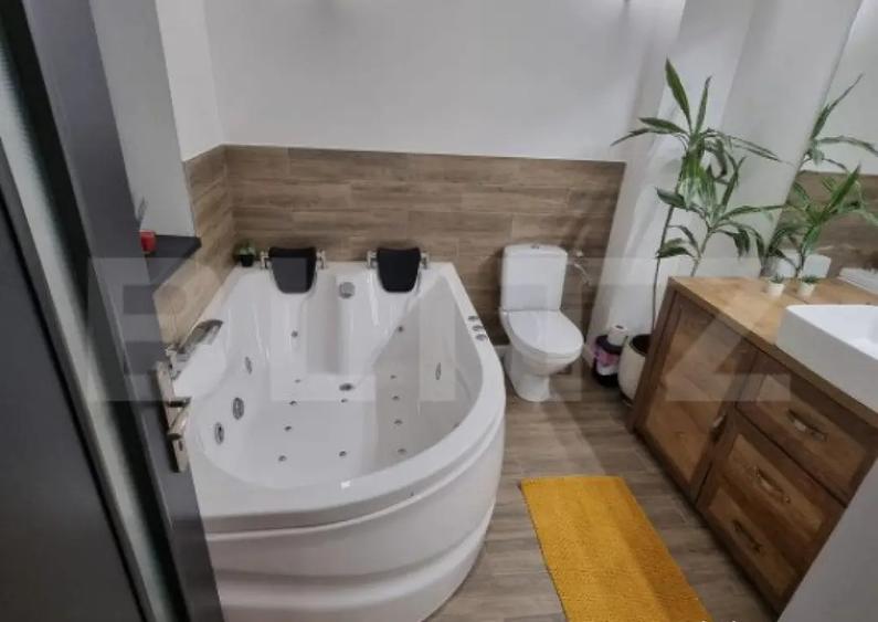 Casa/Vila de vanzare / posibil Pensiune ,cu view ?i padur - 6