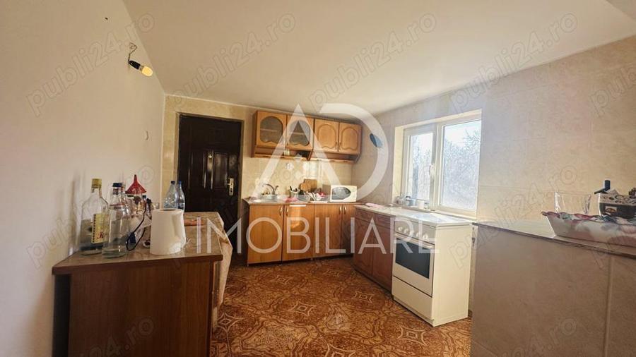 Vanzare casa situata in comuna Runcu, zona cu poten?ial turistic - 13