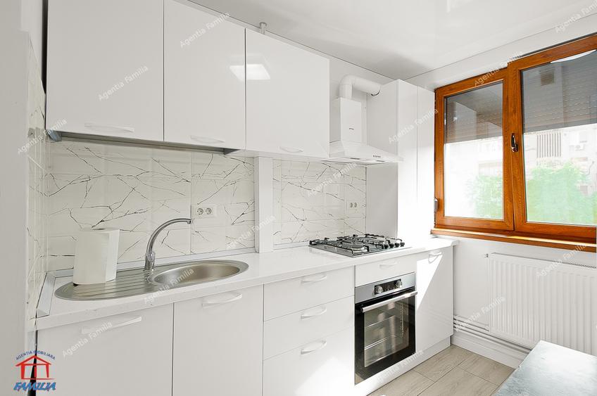 Apartament complet renovat, 2 camere, semidecomandat, etaj 2 din 4, Tiglina 1 - 10