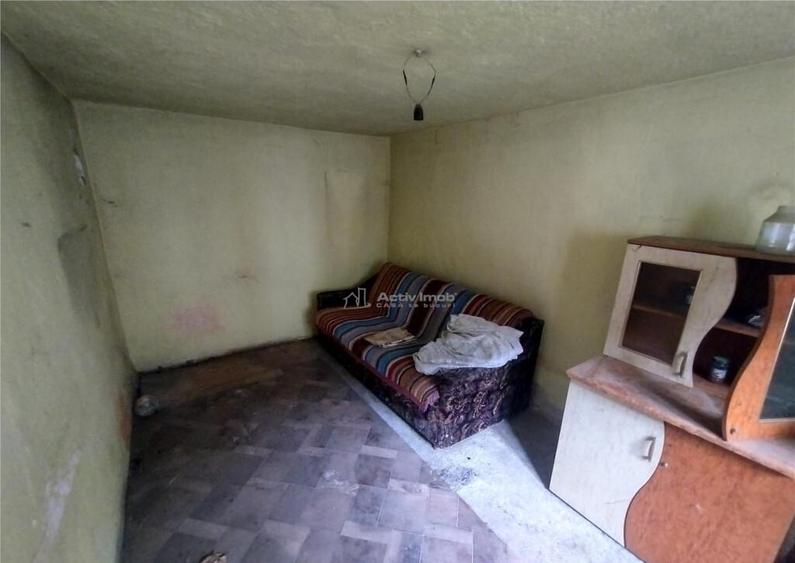 Berliste, Casa pt 2 Familii, la Sosea, Pret Negociabil - 35