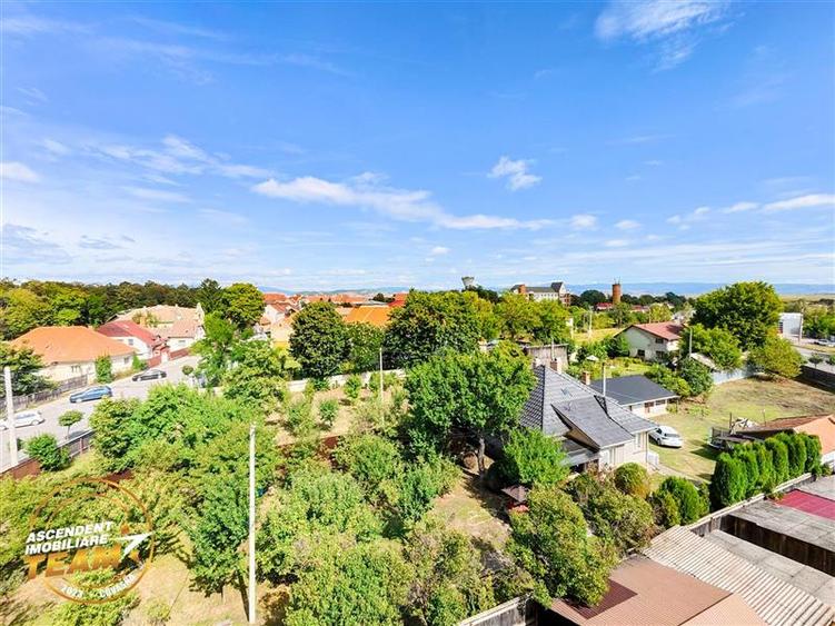 3D!Decomandat,3camere,Targu Secuiesc, Garii,renovat,balcon,areal apreciabil - 2