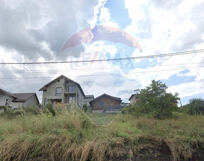 Casă S+P+M la roșu în Câmpenești - 4