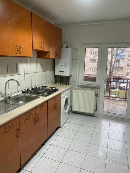 Inchirieriz apartament cu 3 camere - 6