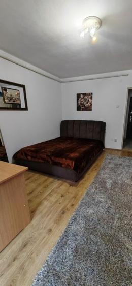 Garsoniera spatioasa- toate dotarile- Astra - 1