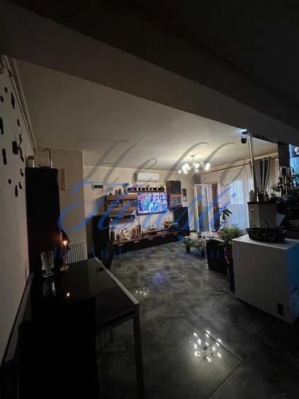 Apartament cu 3 camere semidecomandat, mobilat în Florești