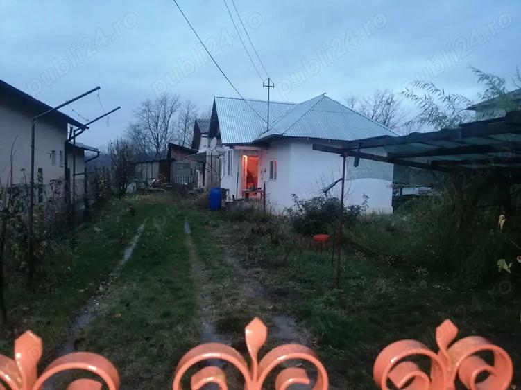 De vanzare casa batraneasca comuna Gornet Cricov - 4