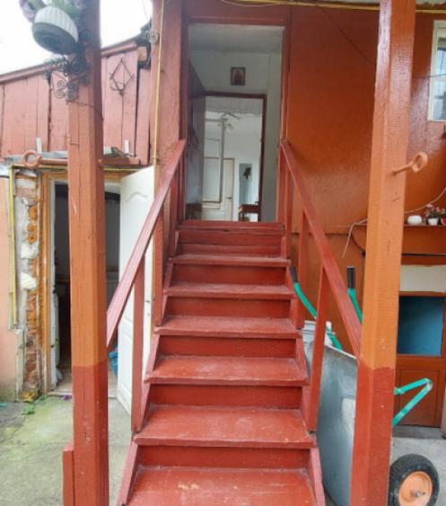 Apartament la casa si curte zona Centrala - 1