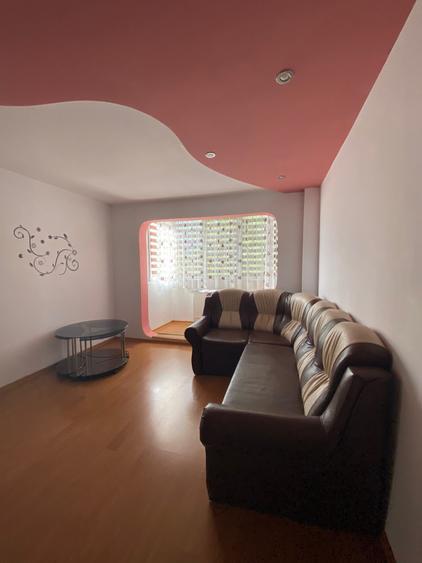 Apartament cu 2 camere, etajul 3/4, zona Podu Ros - 3