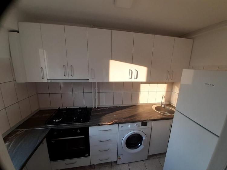 Militari, Apusului - 1