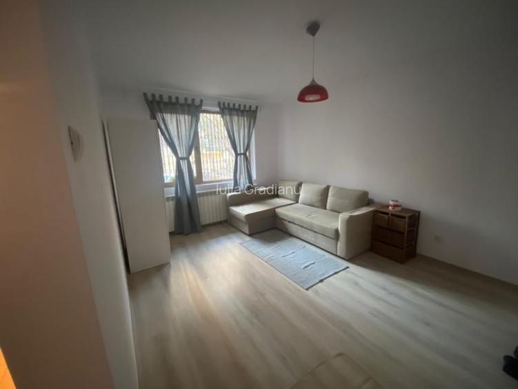 Garsoniera zona Tineretului/Timpuri Noi,  la 8 minute de statia de metrou