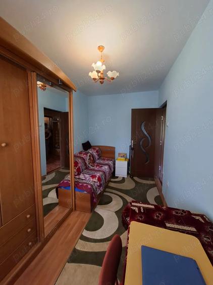 Zona Orizont - 3 camere semidecomandat balcon mobilat centrala etaj 2 - 11