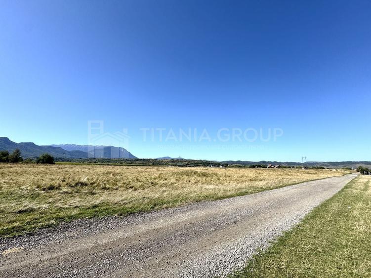 Teren intravilan parcelabil, priveliște spre munți, Sohodol, Bran - 7