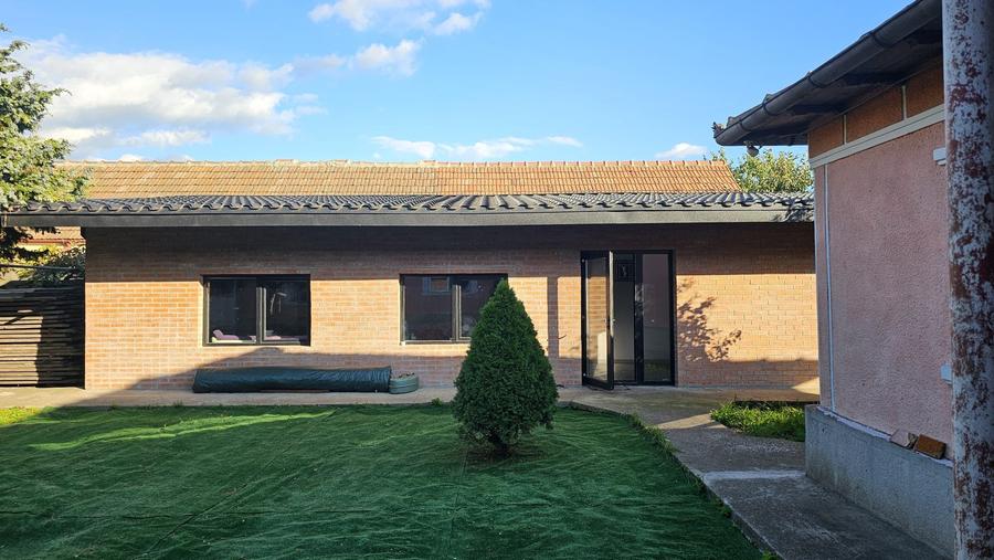 Propietate  km 4/5 .  1000 mp , din care 250 mp construcții - 8