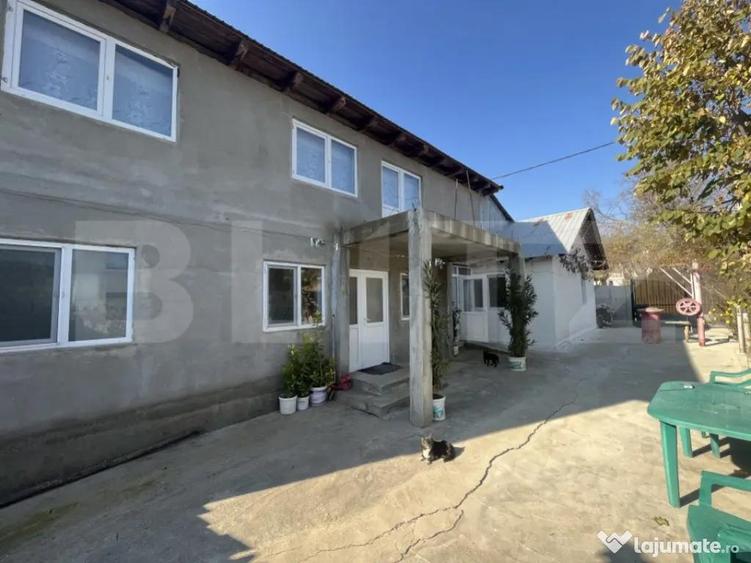 Casa de 160 mp utili, cu 750 mp de teren, in Cosoveni - 1