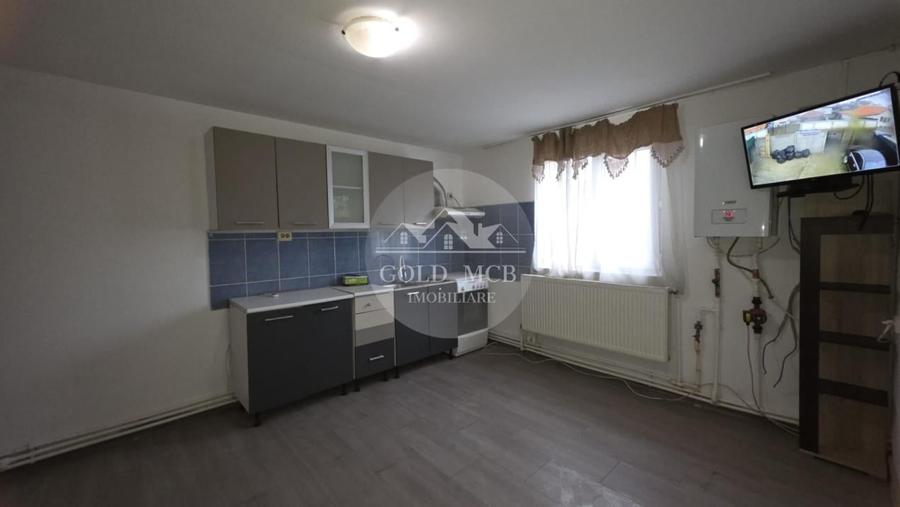 Casa 4 camere Stefanestii de jos-Cretuleasca - 12