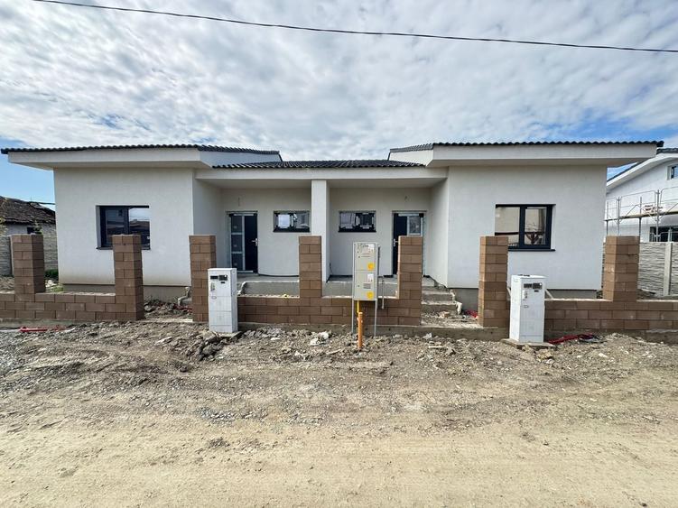 Duplex pe parter langa Carrefour toate utilitatile - 1