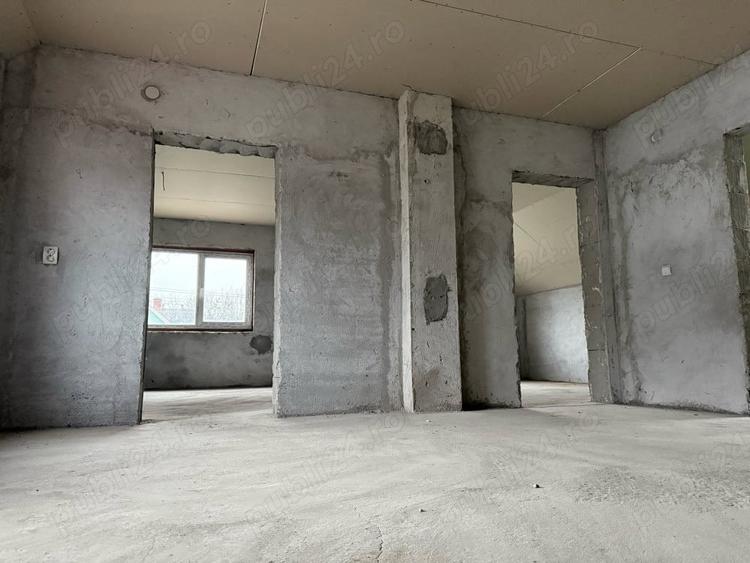 Casa de vanzare cu mansarda si gradina - 3