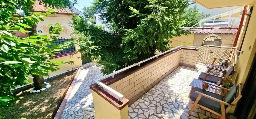 Proprietate Spațioasă &icirc;n București Central - 252 m? Construiți | 3 Băi - 11