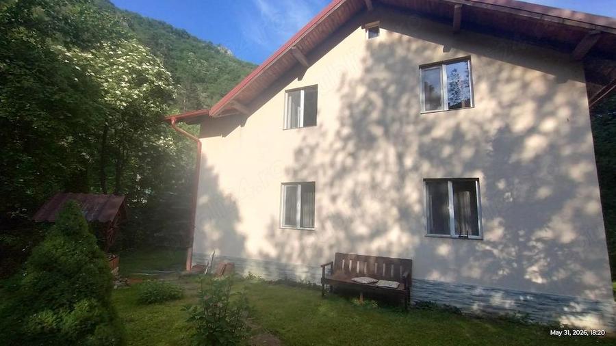Casa in mijlocul naturii - 8