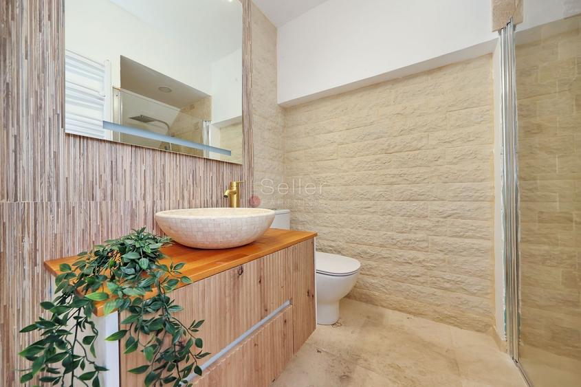 Proximitate imediata fata de Castelul Bran - 24