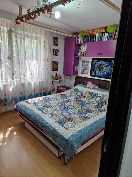 Vand apartament cu 2 camere - 1