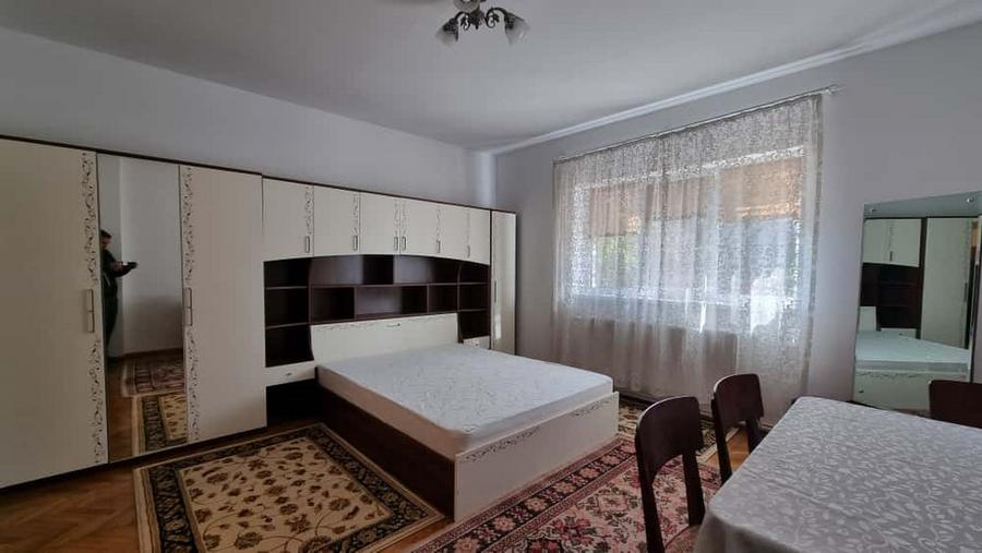 Apartament la casă în zona Florilor, COD 8234 - 1