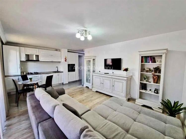 Inchiriem Apartament 2 Camere, Modern, Studio, Tractorul Inchiriem Apartament 2 Camere, Modern, Studio, Tractorul