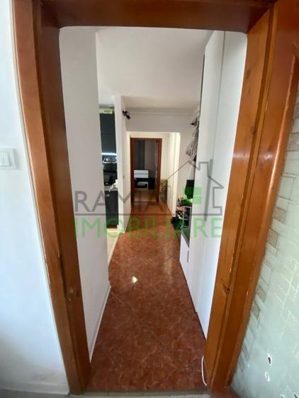 Apartament 2 camere de vanzare - 3