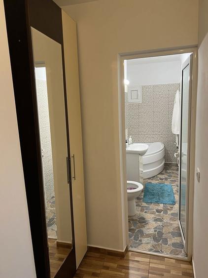 Inchiriez apartament 2 camere - 4