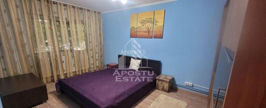 Apartament 4 camere, mobilat, centrala proprie, zona Soar... Apartament 4 camere, mobilat, centrala proprie, zona Soar...
