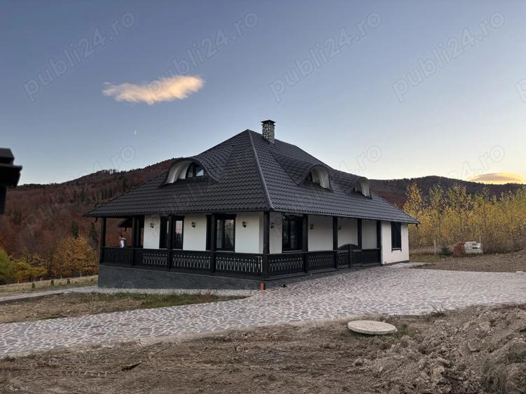 Cabana de lux ,cu priveli?te deosebita - 4