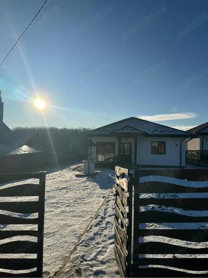 Casa de Vanzare Poiana cu Cetate 2026 - 1