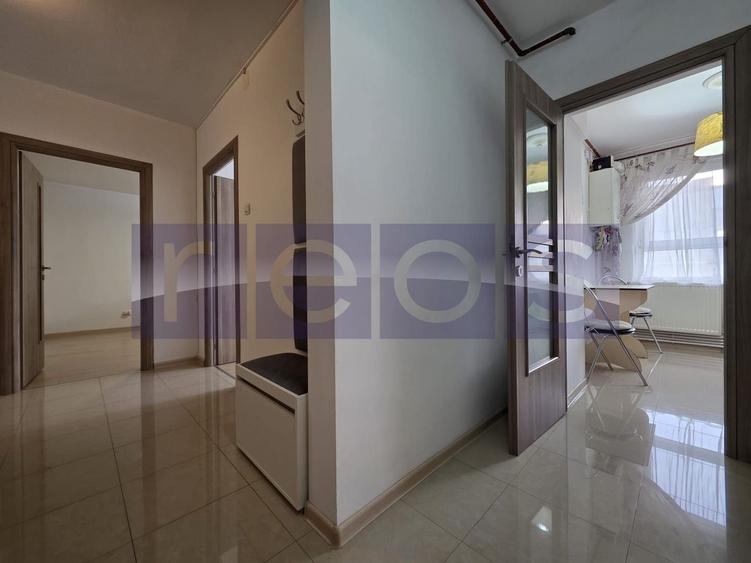 VANZARE -2 CAMERE -DECOMANDAT -PARCARE -CENTRALA PROPRIE - 7