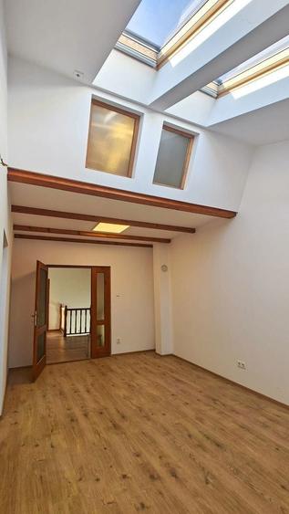 Casa de vanzare/de inchiriat in Centrul Reghinului - 1