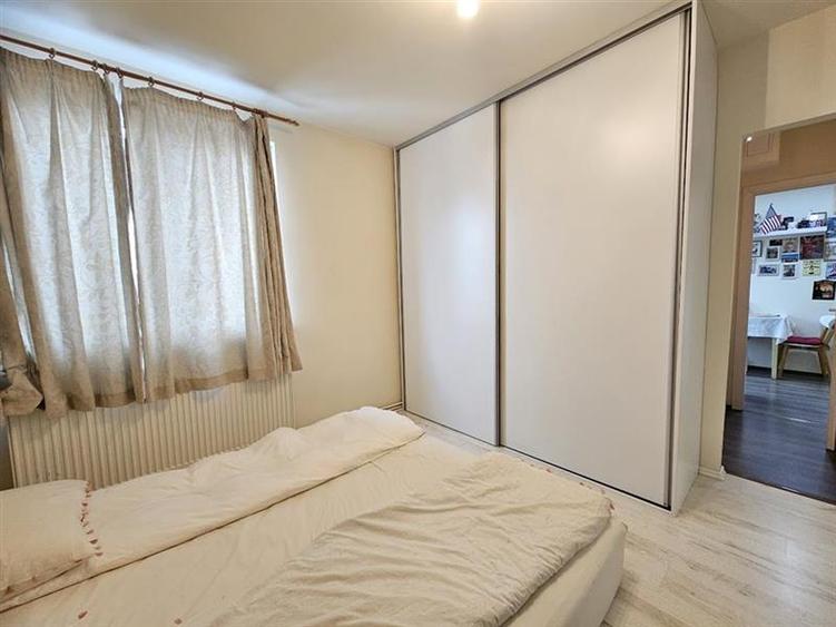 Apartament cu 2 camere zona Semicentrala etaj 3 - 3
