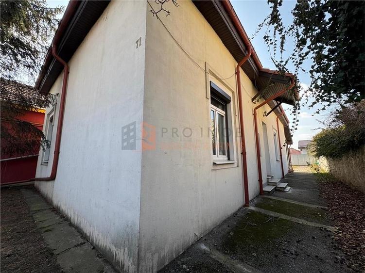 Casa sau Spatiu comercial  in zona magazinelor satesti - 4