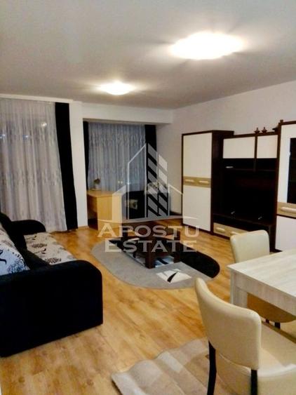 Apartament cu 2 camere, centrala proprie, loc de parcare, Uranus Plaza - 1