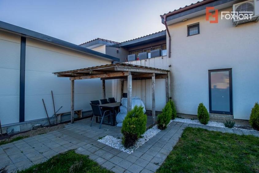 Casă individuală cu 3 camere cu Teren 705 Mp în Carani