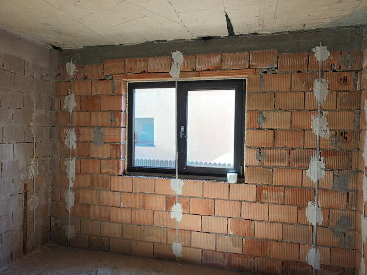 Casa noua, P+E, 5 camere, 2 bai, terasa, teren 400mp, in Lilieci, strada Rozelor - 16