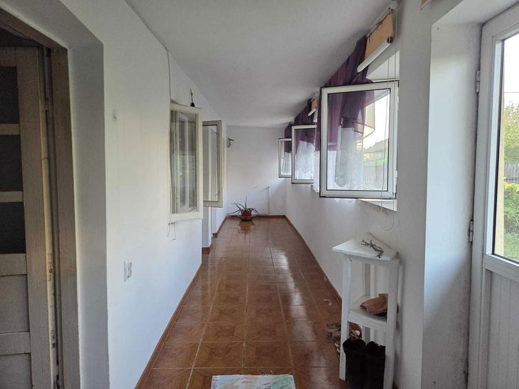 Casa de vinzare in comuna NANOV - 2