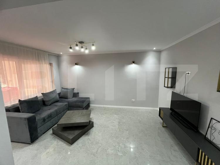 Apartament cu 3 camere decomandat, mobilat în Cetate