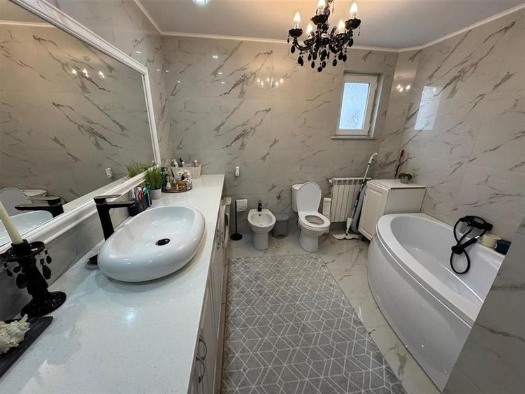 Casa in Vanatori de vanzare mobilata si utilata 155.000 Euro - 19