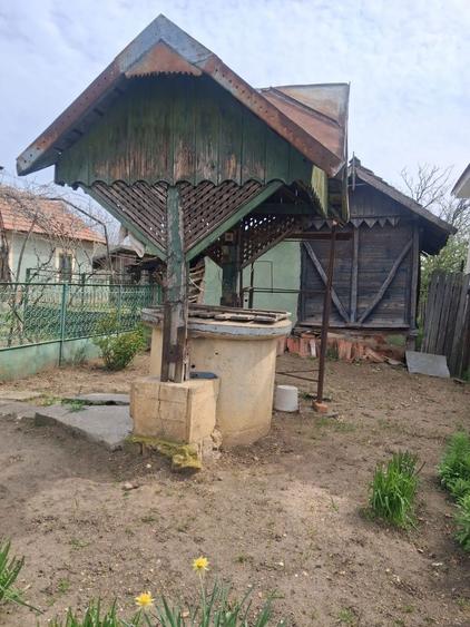 Casa de vanzare in comuna Lipovu jud Dolj - 4