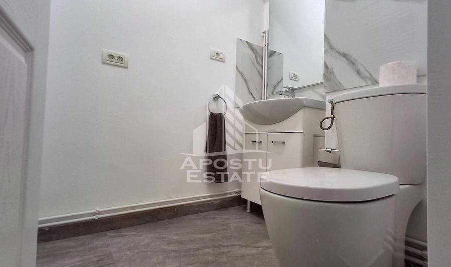 Apartament samanta cu 3 camere in zona Polivalenta - 17
