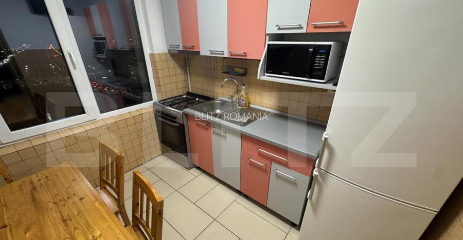 Apartament 4 camere, 84 mp, zona Central - Podu Ro?