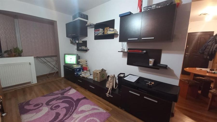 Apartament decomandat cu 3 camere, zona Astra - 5