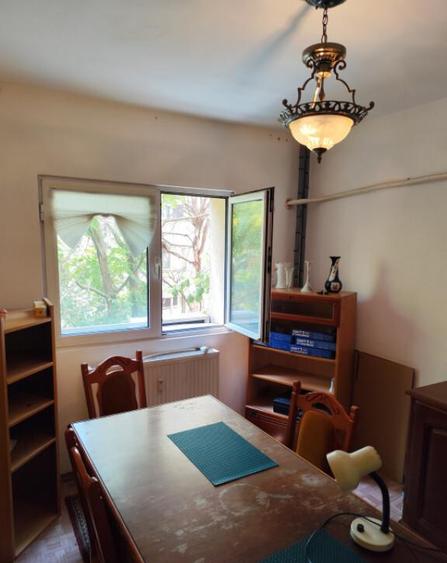 Apartament cu 4 camere decomandat, 90 mp, zona Titulescu - 5