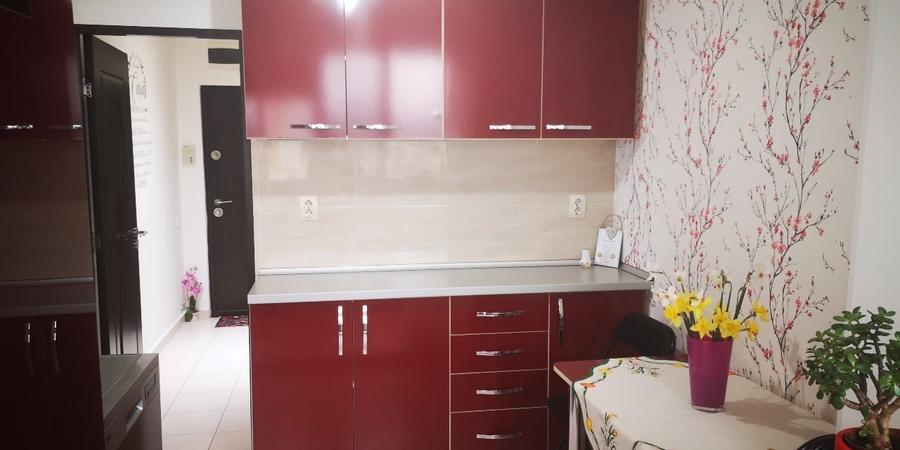 Proprietar, vand apartament cu 2 cam. mobilat si  utilat - 4