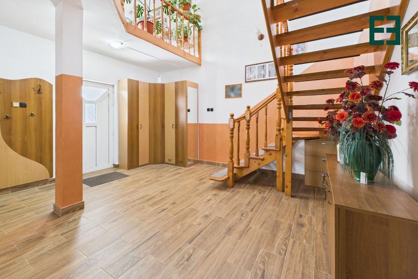 Casă tip Duplex cu 8 camere și 1080 mp teren  - Zona Bujac - Arad - 6